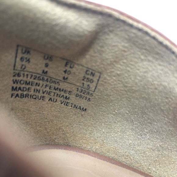 Clarks Artisan sandals, block heel, open side, brown, tan, heel, shoes - Picture 8 of 12